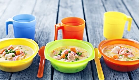 Krämig grönsakssoppa med norsk torsk, lax och räkor