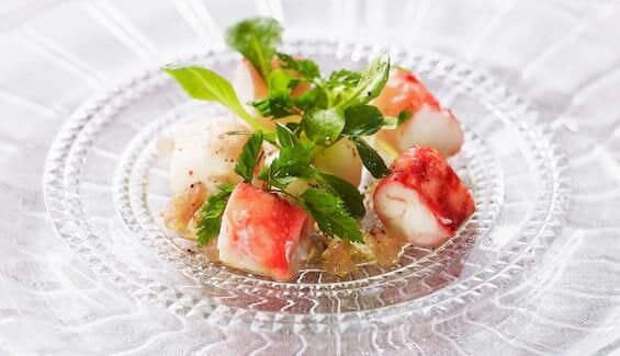 Norsk kungskrabba med blomkålscreme och citronette