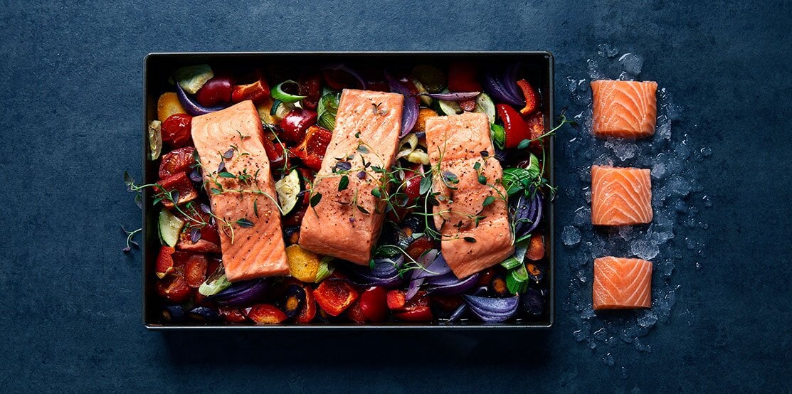 Lax och grönsaker i ugn