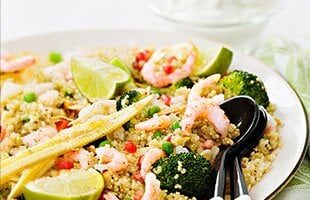 Räkquinoa med limeyoghurtcrème